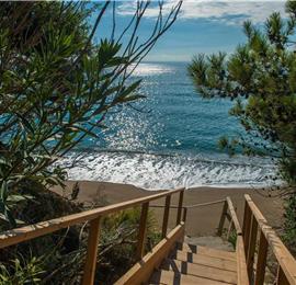 8 bedroom luxury villa with pool near Koutsounari, sleeps 16